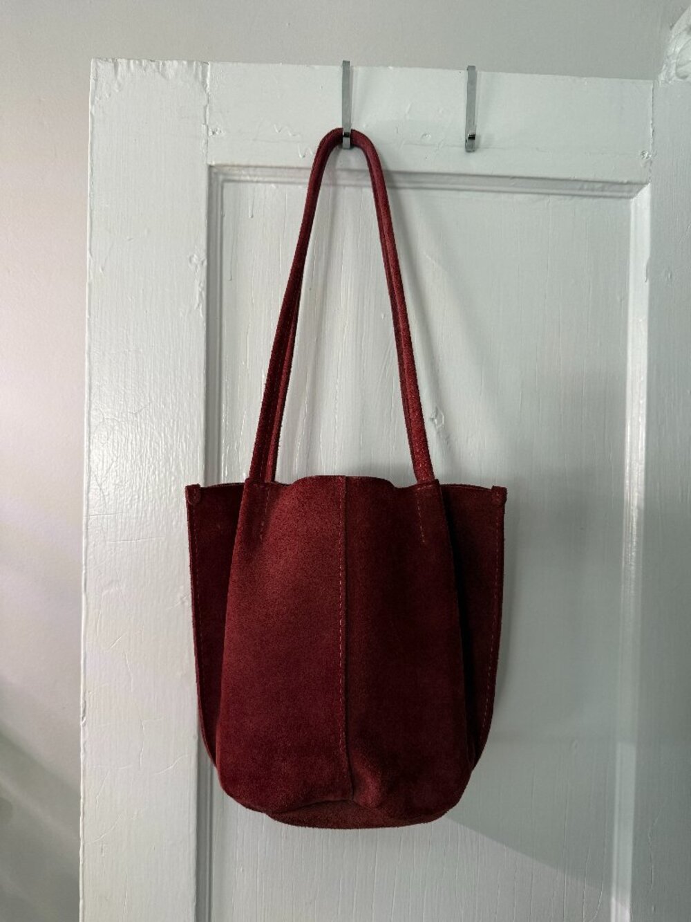 Portland Leather Devan Bag in Red Panda
